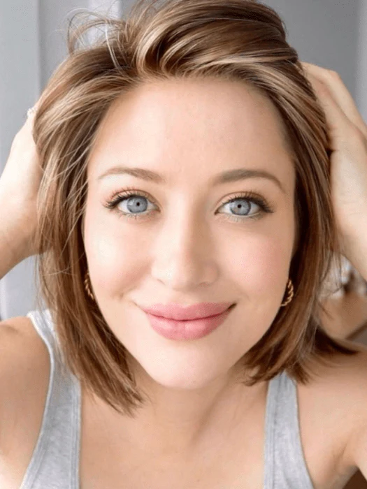10291-kristen-synthetic-lace-front-wig-basic-cap-6.webp Kristen | Synthetic Lace Front Wig (Basic Cap)
