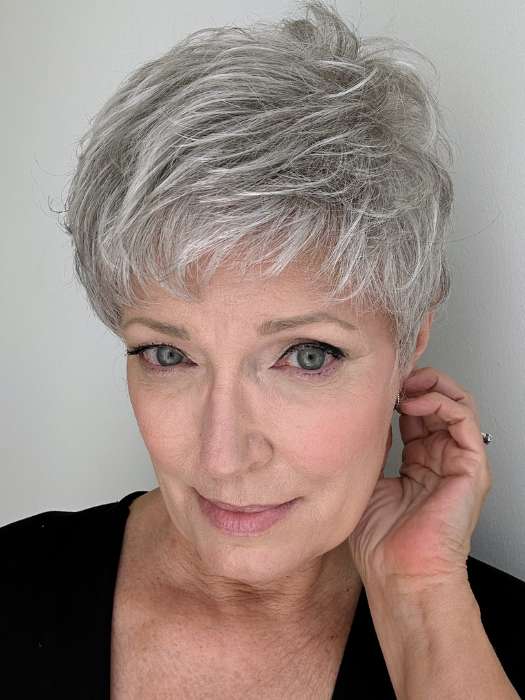 10409-tab-synthetic-lace-front-wig-mono-crown-12.jpg Tab | Synthetic Lace Front Wig (Mono Crown)