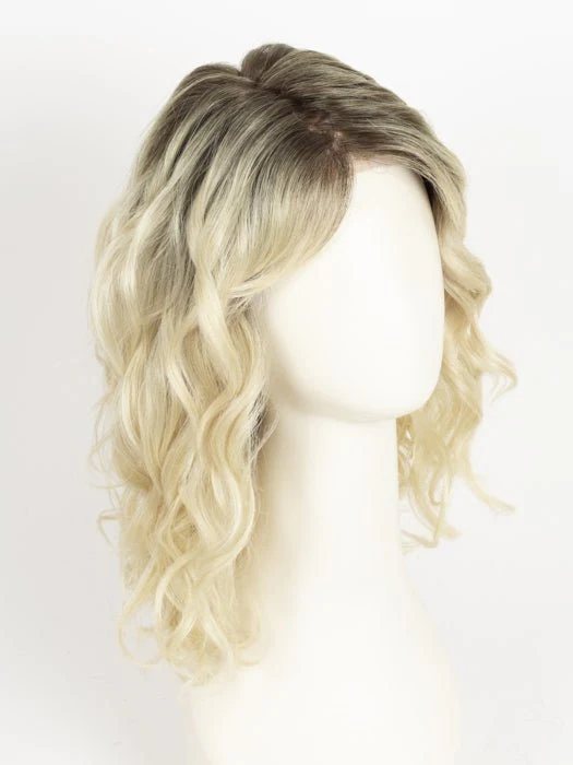 10562-hannah-synthetic-lace-front-wig-mono-top-12.webp Hannah | Synthetic Lace Front Wig (Mono Top)