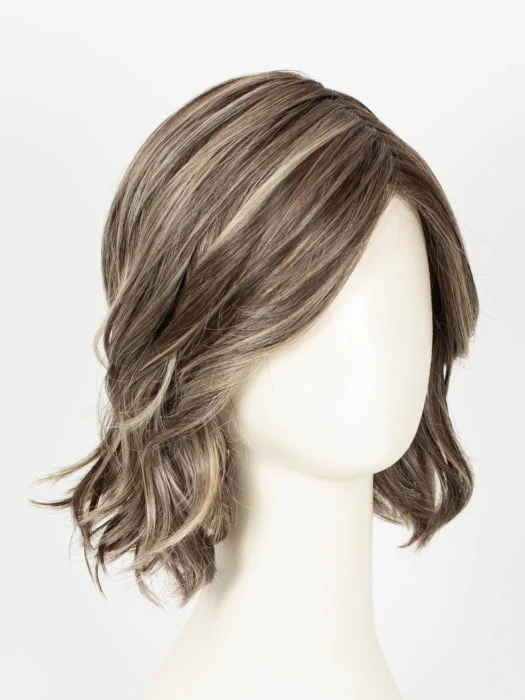 11261-newport-synthetic-lace-front-wig-mono-part-28.webp Newport | Synthetic Lace Front Wig (Mono Part)