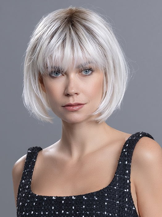 11412-sing-synthetic-lace-front-wig-mono-part-11.jpg Sing | Synthetic Lace Front Wig (Mono Part)