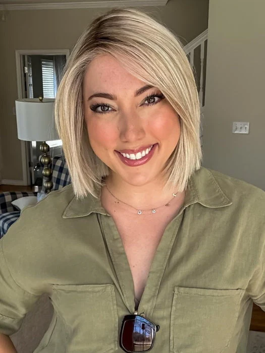 Santa Monica | Synthetic Lace Front Wig (Mono Part)