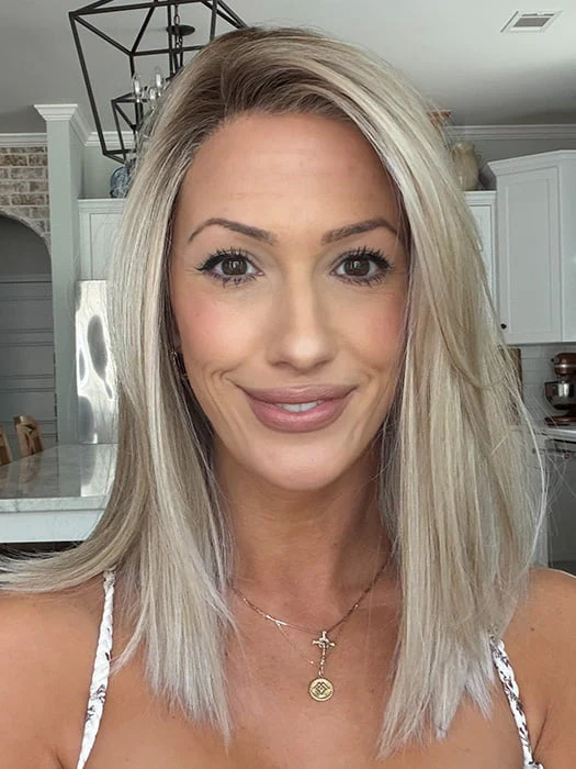 Calabasas | Synthetic Lace Front Wig (Mono Part)