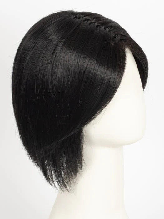 12246-classic-cool-petite-synthetic-lace-front-wig-mono-part-32.webp Classic Cool Petite | Synthetic Lace Front Wig (Mono Part)