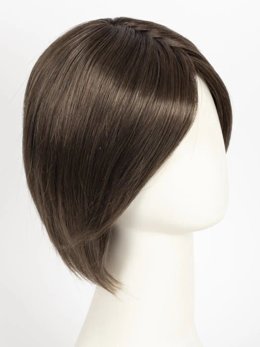12246-classic-cool-petite-synthetic-lace-front-wig-mono-part-39.webp Classic Cool Petite | Synthetic Lace Front Wig (Mono Part)
