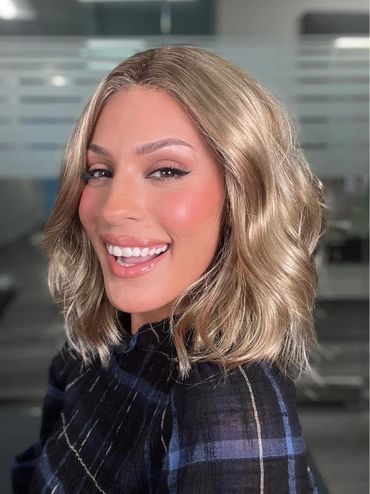 12518-charlotte-petite-synthetic-lace-front-wig-mono-part-3.webp Charlotte Petite | Synthetic Lace Front Wig (Mono Part)