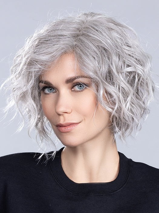 12592-scala-synthetic-lace-front-wig-mono-part-9.jpg Scala | Synthetic Lace Front Wig (Mono Part)
