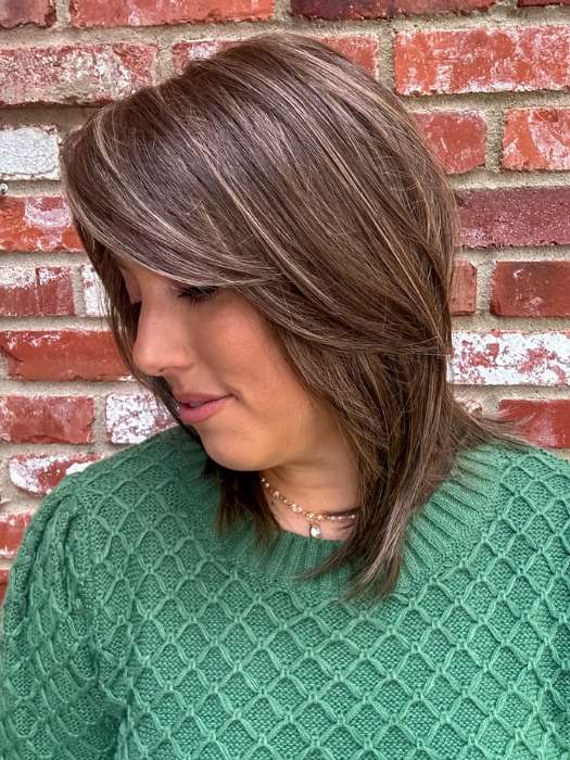 12670-santa-barbara-synthetic-lace-front-wig-mono-part-9.jpg Santa Barbara | Synthetic Lace Front Wig (Mono Part)