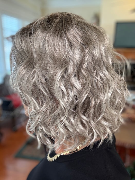 Girl Mono Large | Synthetic Lace Front Wig (Mono Part)