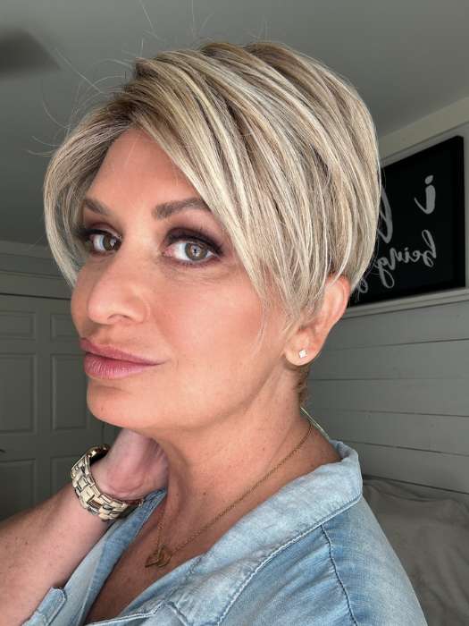 13810-san-francisco-synthetic-lace-front-wig-mono-part-8.jpg San Francisco | Synthetic Lace Front Wig (Mono Part)