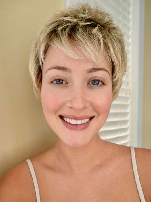 14040-lina-small-synthetic-wig-basic-cap-3.jpg Lina Small | Synthetic Wig (Basic Cap)