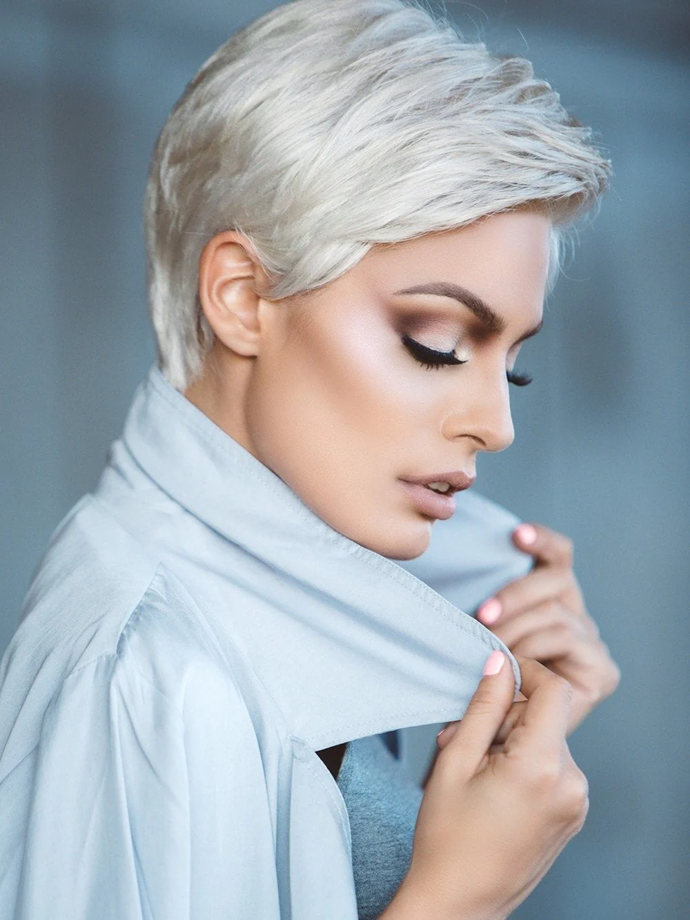 15217-risk-synthetic-lace-front-wig-mono-crown-10.webp Risk | Synthetic Lace Front Wig (Mono Crown)