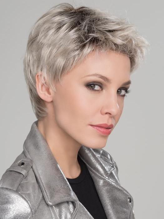15217-risk-synthetic-lace-front-wig-mono-crown-13.jpg Risk | Synthetic Lace Front Wig (Mono Crown)