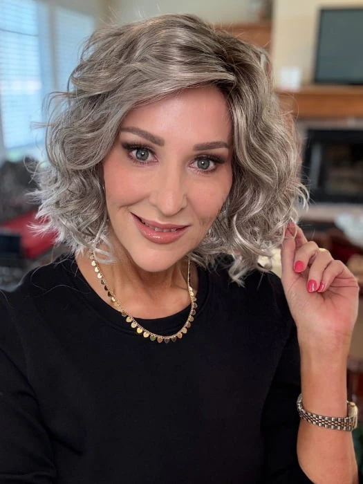 15236-girl-mono-synthetic-lace-front-wig-mono-part-2.webp Girl Mono | Synthetic Lace Front Wig (Mono Part)