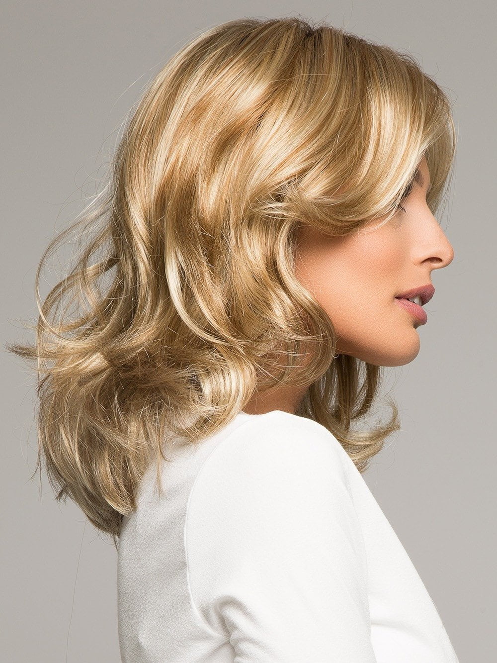 16204-carrie-synthetic-wig-basic-cap-3.jpg Carrie | Synthetic Wig (Basic Cap)