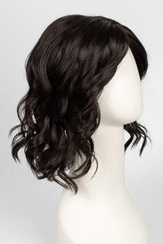 16989-scarlett-petite-synthetic-lace-front-wig-basic-cap-19.webp Scarlett Petite | Synthetic Lace Front Wig (Basic Cap)