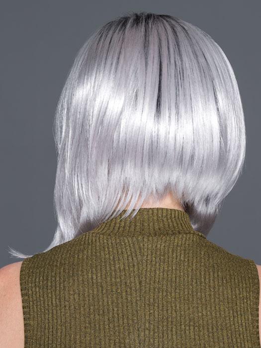 17040-taylor-synthetic-lace-front-wig-mono-part-6.jpg Taylor | Synthetic Lace Front Wig (Mono Part)