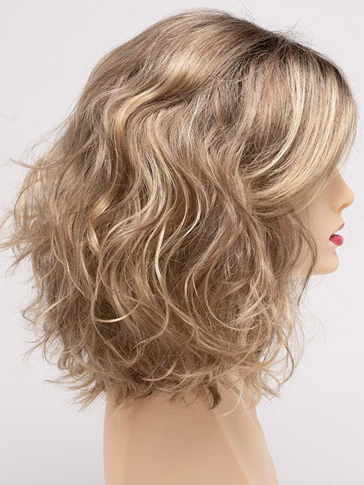 Dakota | Synthetic Wig (Mono Part)