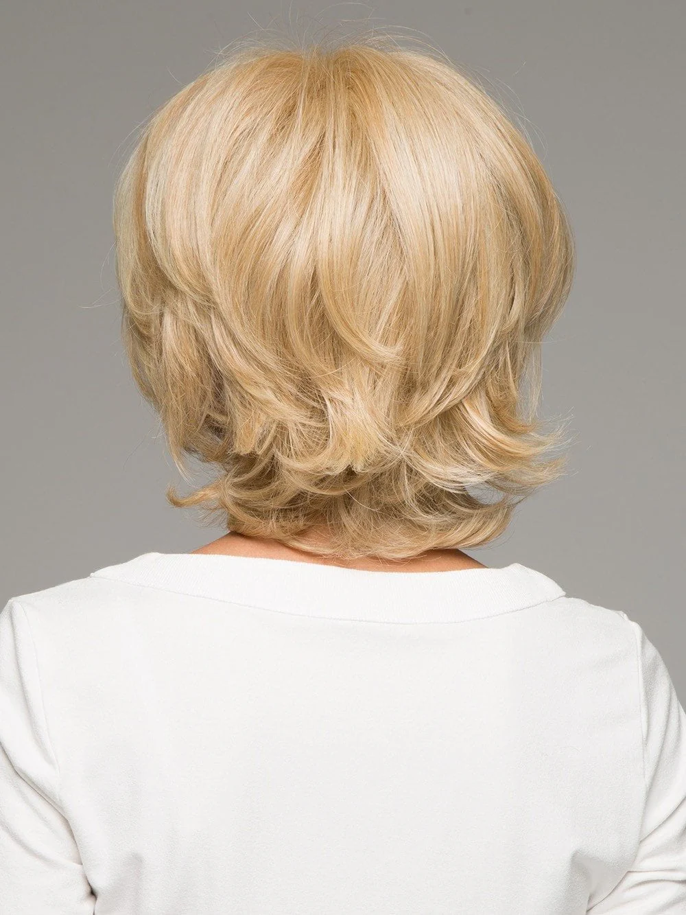 1761-naomi-hf-synthetic-lace-front-wig-mono-top-6.webp Naomi | HF Synthetic Lace Front Wig (Mono Top)