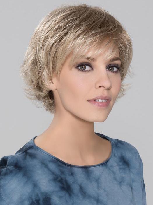 17717-date-synthetic-wig-mono-crown-1.jpg Date | Synthetic Wig (Mono Crown)