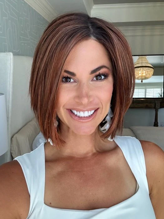 1837-lia-ii-synthetic-lace-front-wig-mono-part-10.webp Lia II | Synthetic Lace Front Wig (Mono Part)