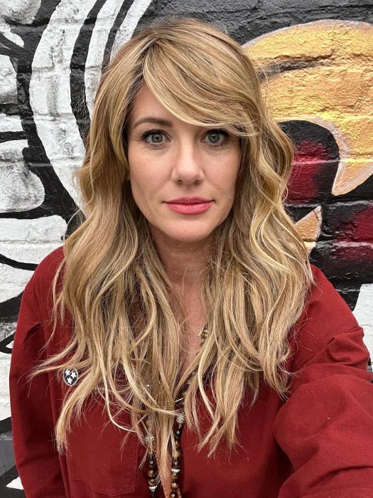 1886-california-beach-waves-hf-synthetic-lace-front-wig-mono-top-28.webp California Beach Waves | HF Synthetic Lace Front Wig (Mono Top)