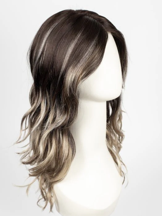 19136-verona-synthetic-lace-front-wig-mono-top-29.webp Verona | Synthetic Lace Front Wig (Mono Top)