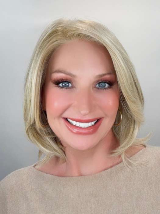 19290-montecito-synthetic-lace-front-wig-mono-part-4.jpg Montecito | Synthetic Lace Front Wig (Mono Part)