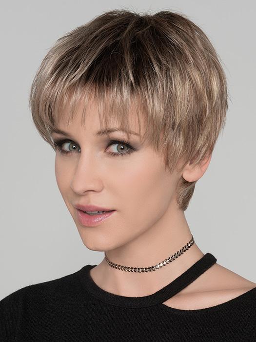 19392-stop-hi-tec-short-synthetic-wig-mono-crown-6.jpg Stop Hi Tec | Short Synthetic Wig (Mono Crown)