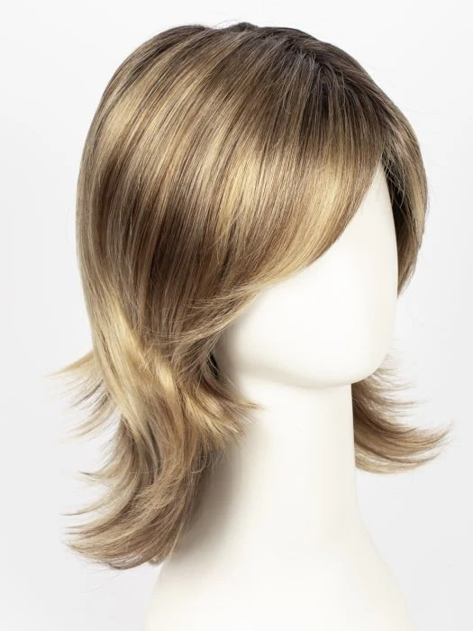 Casino More | Synthetic Lace Front Wig (Mono Part)
