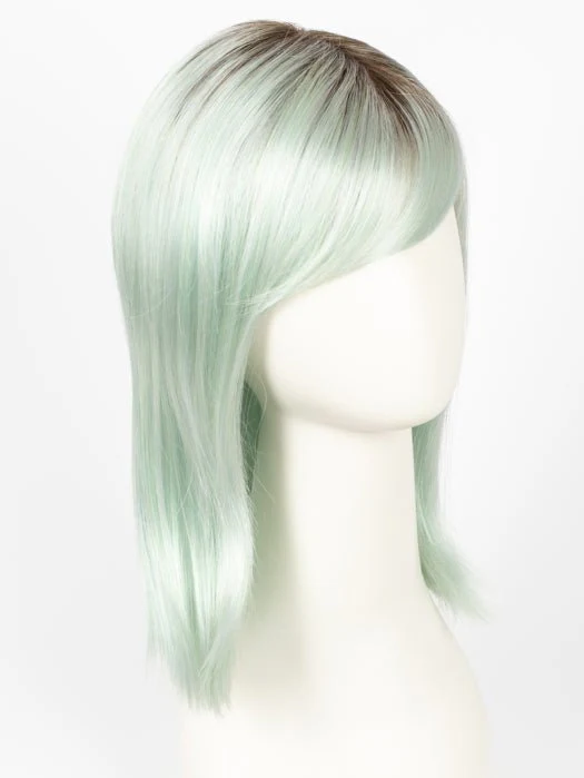 19905-miley-synthetic-lace-front-wig-mono-top-15.webp Miley | Synthetic Lace Front Wig (Mono Top)