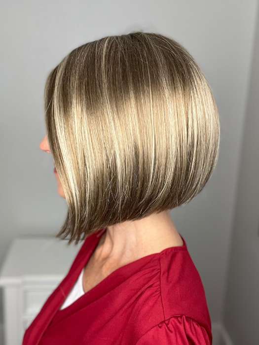 London | Synthetic Lace Front Wig (Mono Part)