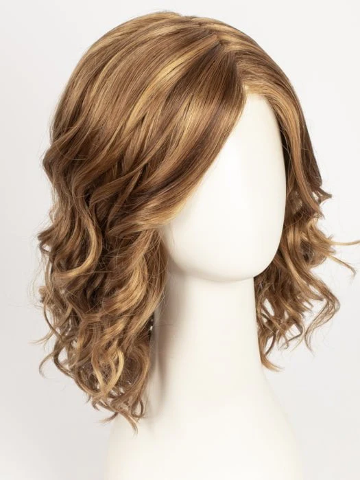 19971-petite-berlin-synthetic-lace-front-wig-mono-part-6.webp Petite Berlin | Synthetic Lace Front Wig (Mono Part)