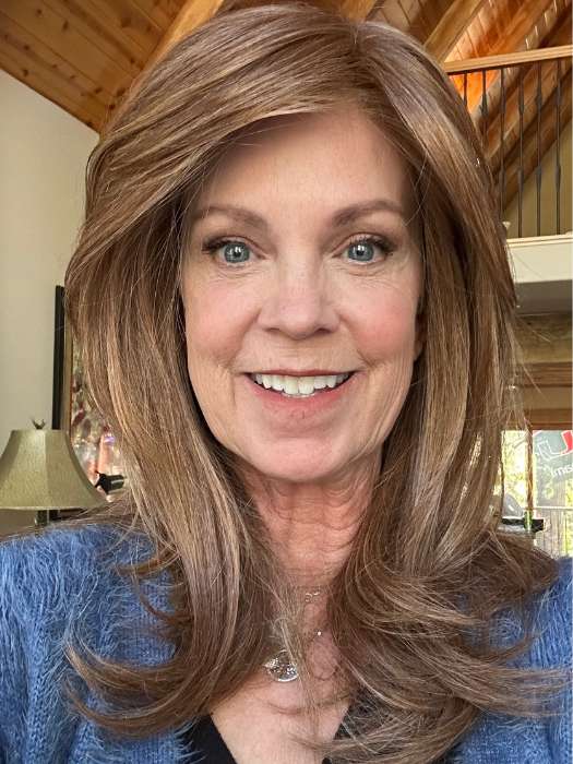 2098-spotlight-hf-synthetic-lace-front-wig-mono-top-7.jpg Spotlight | HF Synthetic Lace Front Wig (Mono Top)