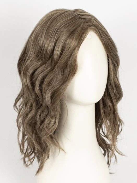 21283-admirable-synthetic-lace-front-wig-mono-crown-15.webp Admirable | Synthetic Lace Front Wig (Mono Crown)