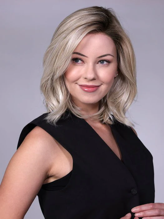 22236-manhattan-synthetic-lace-front-wig-mono-part-4.webp Manhattan | Synthetic Lace Front Wig (Mono Part)