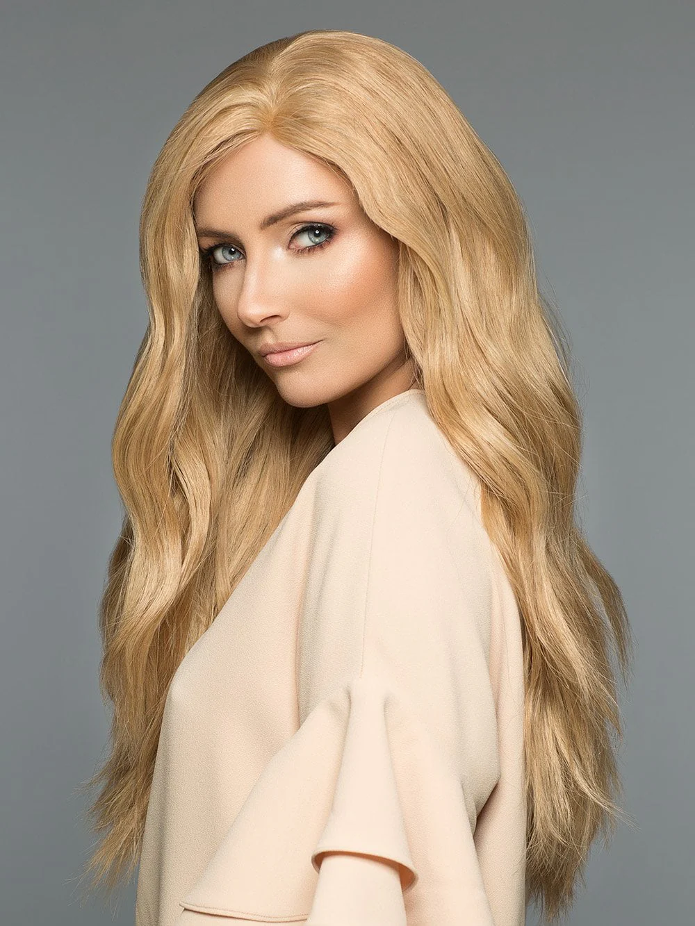 24770-amber-ht-100-human-hair-wig-hand-tied-7.webp Amber HT | 100% Human Hair Wig (Hand-Tied)