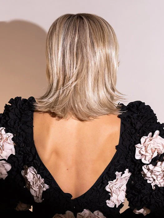 25032-big-time-hf-synthetic-lace-front-wig-mono-top-15.webp Big Time | HF Synthetic Lace Front Wig (Mono Top)