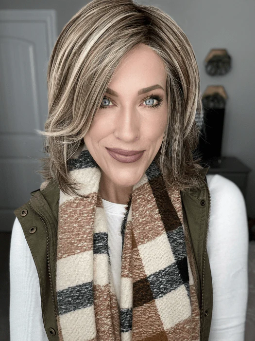 25032-big-time-hf-synthetic-lace-front-wig-mono-top-6.webp Big Time | HF Synthetic Lace Front Wig (Mono Top)