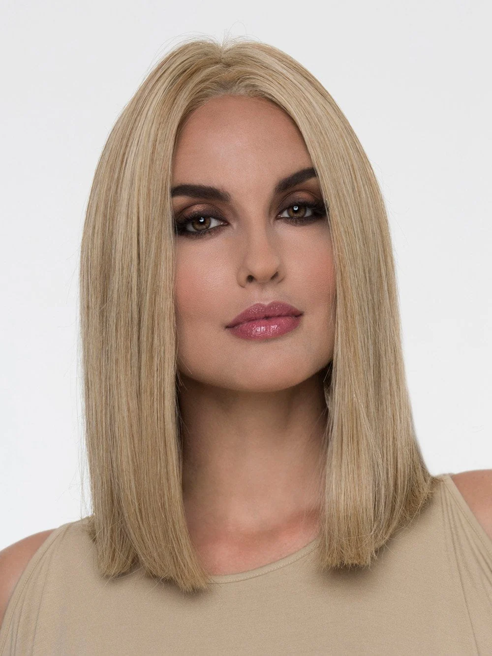 25133-chelsea-human-hair-synthetic-blend-wig-mono-top-2.webp Chelsea | Human Hair/ Synthetic Blend Wig (Mono Top)