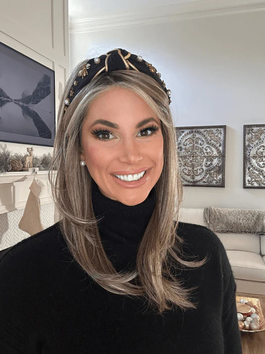 26340-spotlight-large-synthetic-lace-front-wig-mono-top-10.webp Spotlight Large | Synthetic Lace Front Wig (Mono Top)