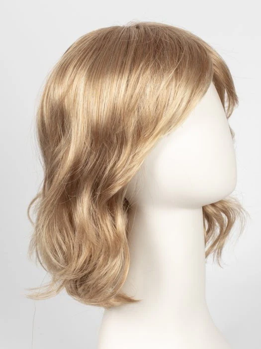 26417-stop-traffic-synthetic-wig-mono-crown-25.webp Stop Traffic | Synthetic Wig (Mono Crown)