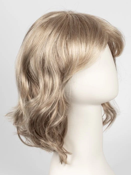 26417-stop-traffic-synthetic-wig-mono-crown-26.webp Stop Traffic | Synthetic Wig (Mono Crown)