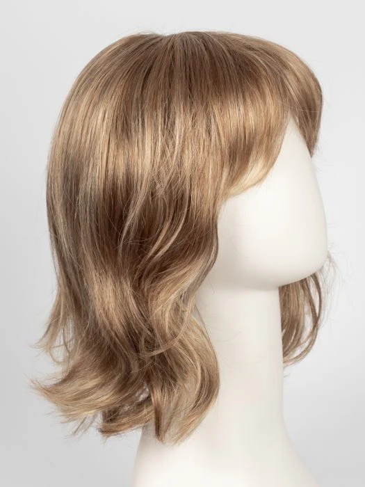 26417-stop-traffic-synthetic-wig-mono-crown-27.webp Stop Traffic | Synthetic Wig (Mono Crown)