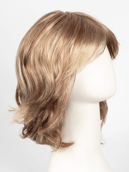26417-stop-traffic-synthetic-wig-mono-crown-28.webp Stop Traffic | Synthetic Wig (Mono Crown)
