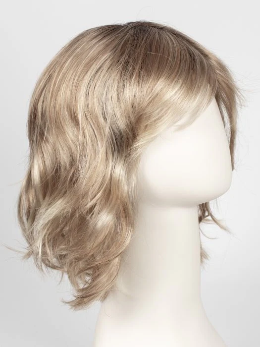 26417-stop-traffic-synthetic-wig-mono-crown-36.webp Stop Traffic | Synthetic Wig (Mono Crown)