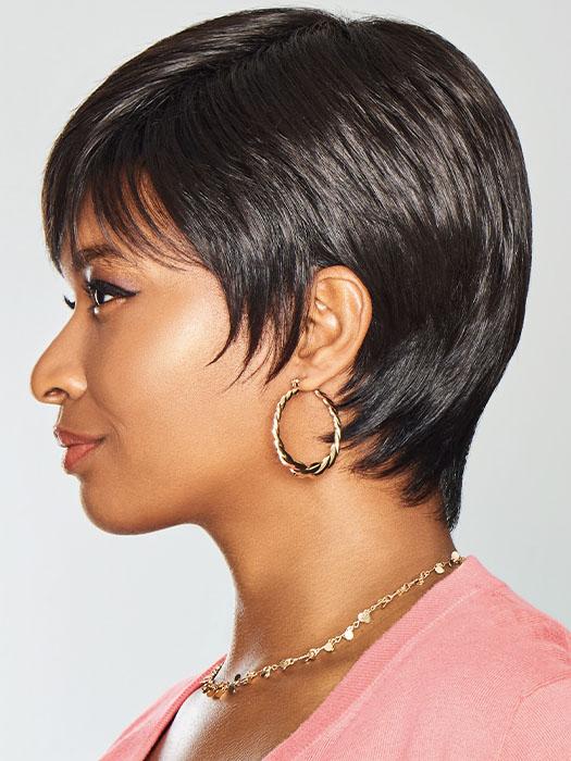 27352-renew-synthetic-wig-basic-cap-3.jpg Renew | Synthetic Wig (Basic Cap)