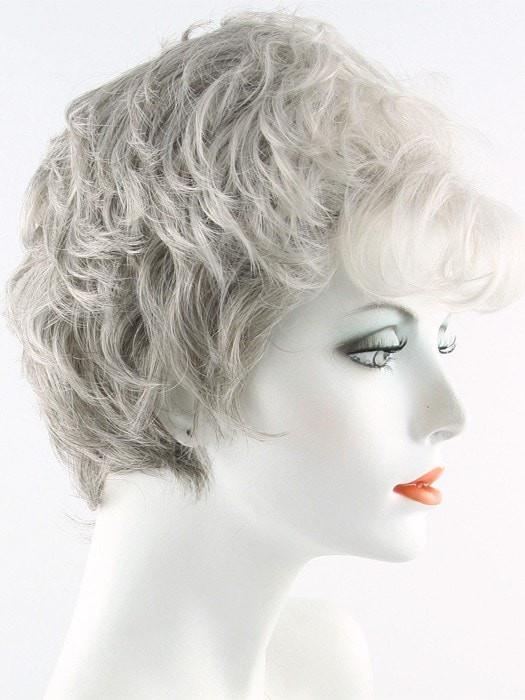 27435-cheer-synthetic-wig-basic-cap-27.jpg Cheer | Synthetic Wig (Basic Cap)