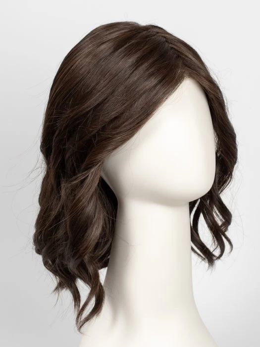 2779-simmer-elite-petite-synthetic-lace-front-wig-hand-tied-27.webp Simmer Elite Petite | Synthetic Lace Front Wig (Hand-Tied)