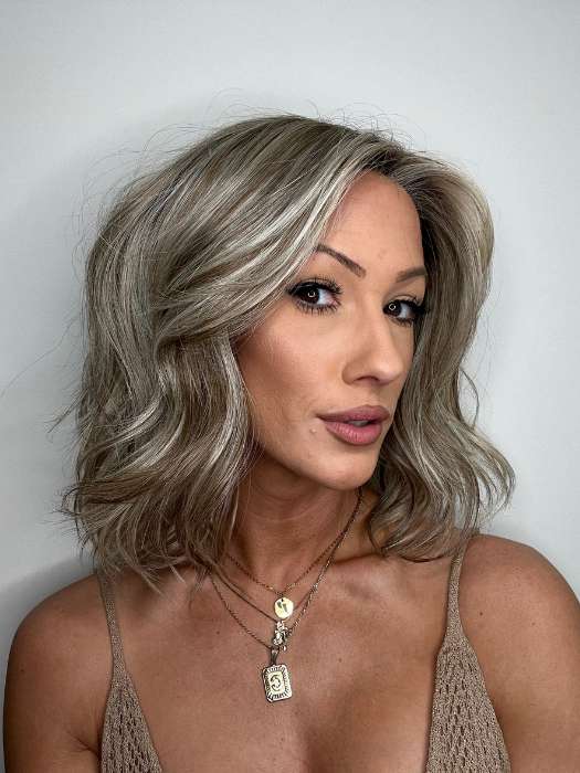 28473-peerless-14-synthetic-lace-front-wig-mono-part-discontinued-8.jpg Peerless 14 | Synthetic Lace Front Wig (Mono Part) | DISCONTINUED